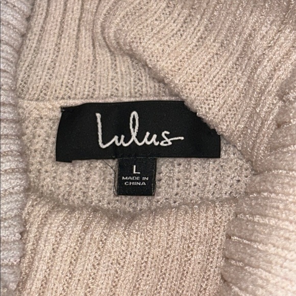 Women's White and Gray Sweater - Picture 2 of 7